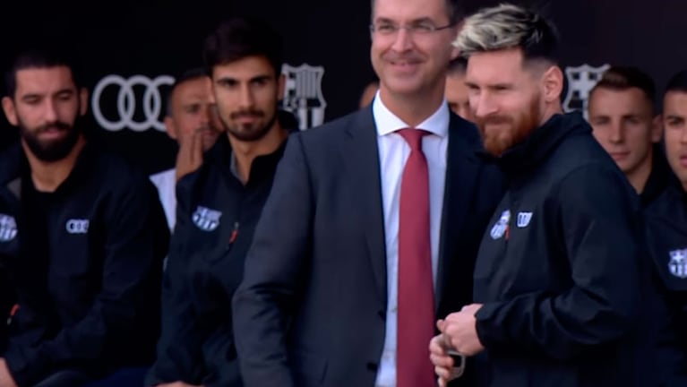 Lio Messi se lleva la llave de su máquina a casa.