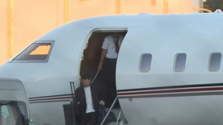 Lionel Messi aterrizó en Argentina este martes.