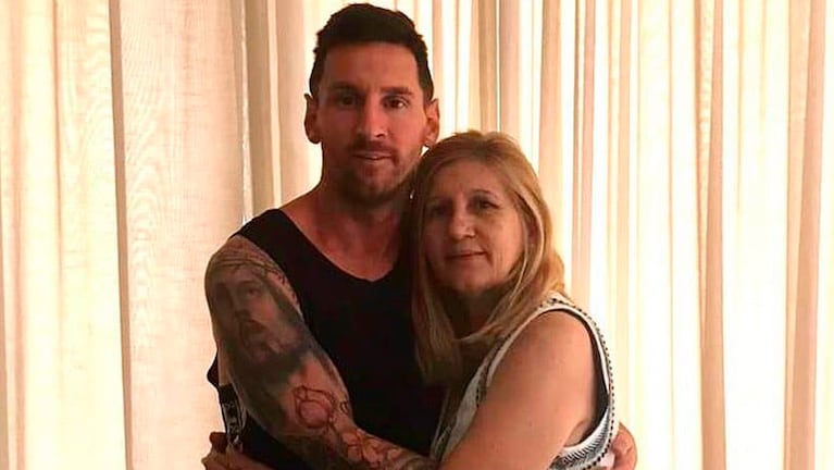 Lionel Messi junto a su mamá, Celia Cuccittini.
