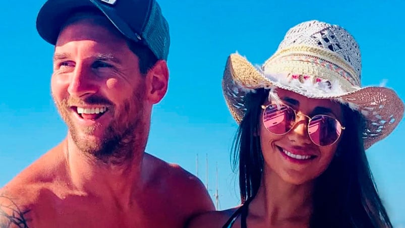 Lionel Messi y Antonela Roccuzzo descansan en las Islas Baleares. 