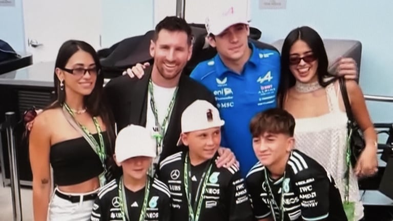 Lionel Messi y su familia junto a Colapinto en Miami. (Foto: ESPN)