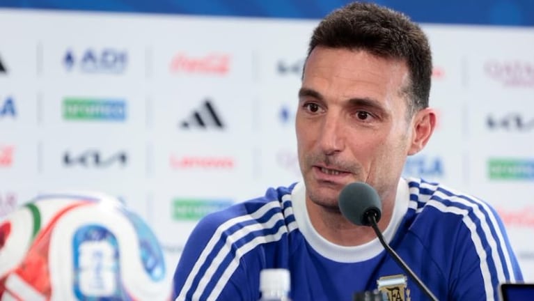 Lionel Scaloni palpitó el debut ante Argelia.