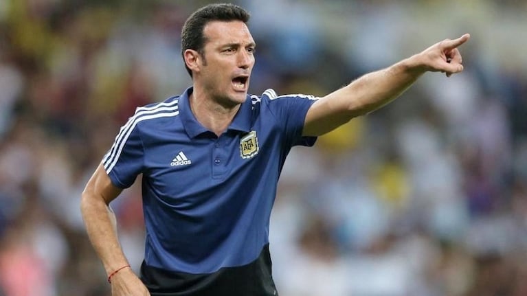 Lionel Scaloni prefiere estadios donde las tribunas estén cerca del campo de juego