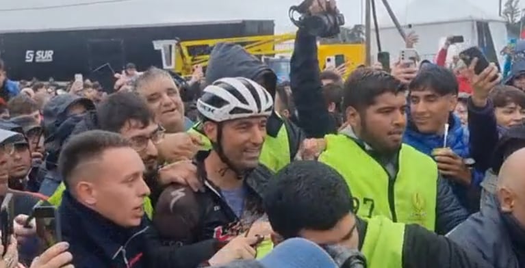 Lionel Scaloni se sumó al Desafío del Río Pinto en Córdoba y en la llegada fue ovacionado