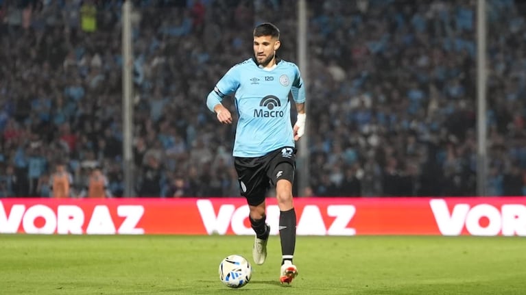 Lisandro López mostró cómo le quedó la cara tras quebrarse la nariz ante Atlético Tucumán.