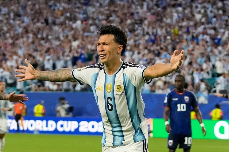Lisandro Martínez fue la figura de la Selección Argentina.