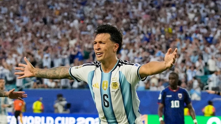 Lisandro Martínez fue la figura de la Selección Argentina.