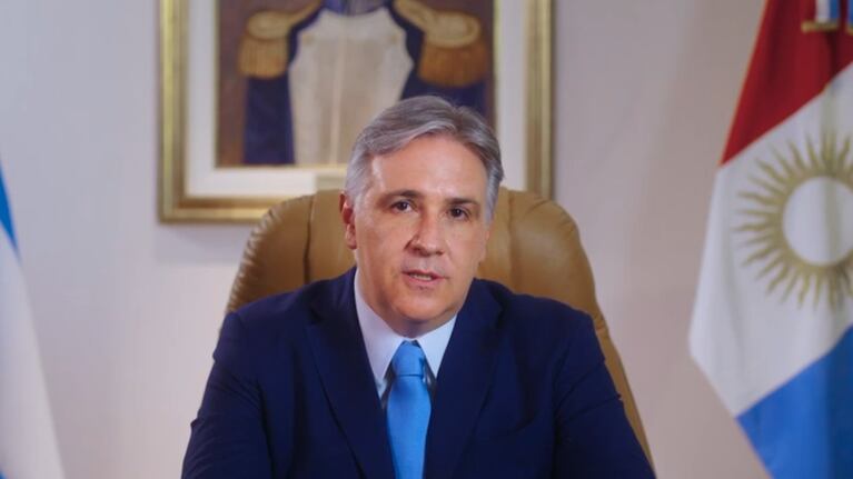 Llaryora se refirió al anuncio de Milei.