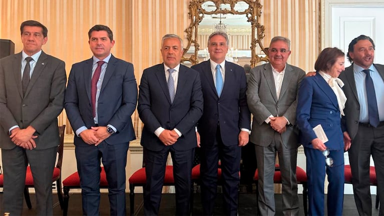 Llaryora sobre la presencia de gobernadores en el Argentina Week: “No significa apoyar a un partido político”