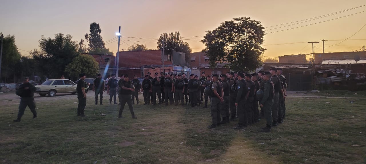 Llegaron las Fuerzas Federales y hay 200 agentes de Córdoba. Fotos: Fredy Bustos/ElDoce.