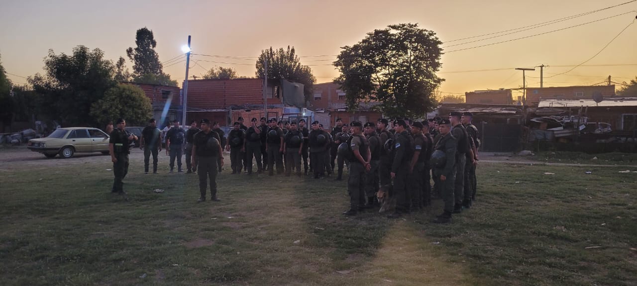 Llegaron las Fuerzas Federales y hay 200 agentes de Córdoba. Fotos: Fredy Bustos/ElDoce.