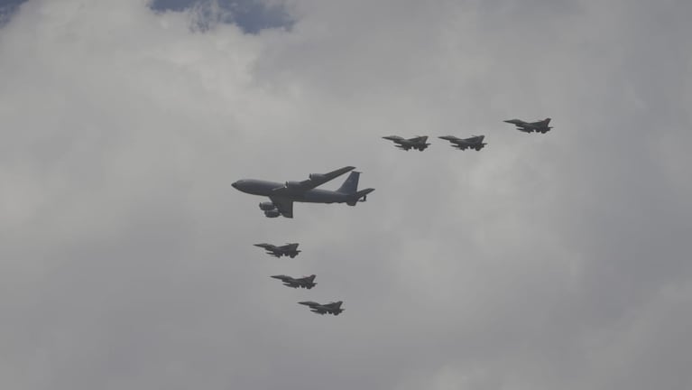 Llegaron los aviones F-16 a Las Higueras: Milei los presentará con un acto este sábado