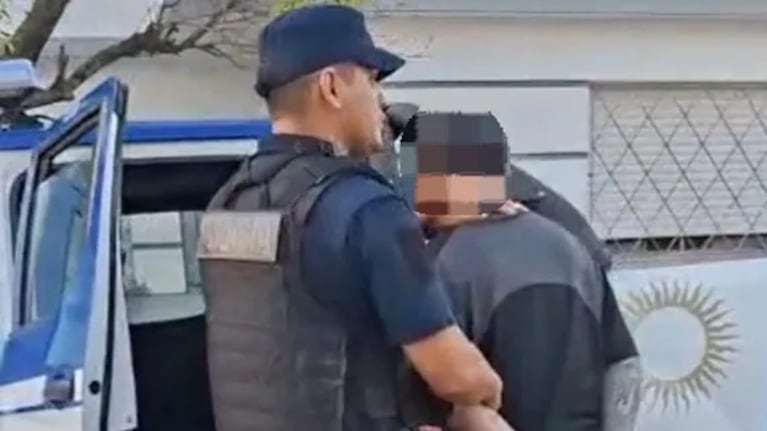 Llevaba un arma y quedó detenido en un control de Villa Nueva. (Imagen: gentileza Villa María Vivo).