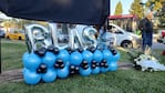 Llevaron globos, pancartas y colocaron un cartel en memoria de Blas. Fotos: Carolina Martínez.