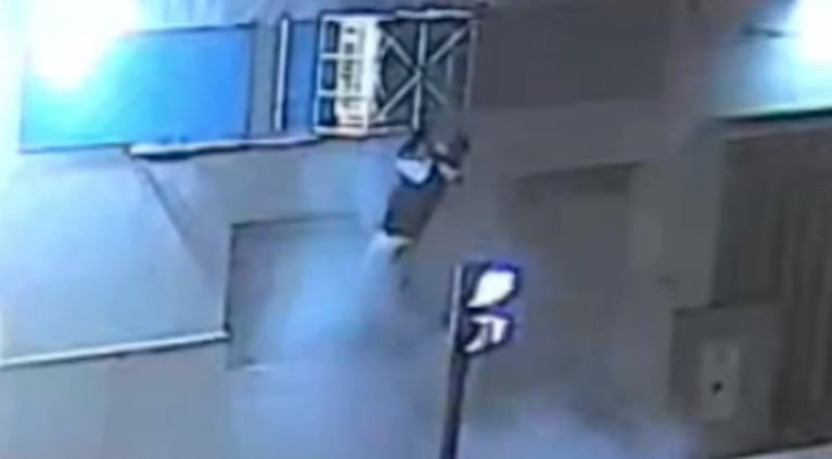 Lo detectaron por las cámaras del 911 y terminó preso.