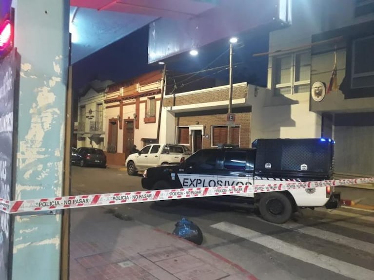 Lo detuvieron caminando con una granada militar en pleno barrio Güemes