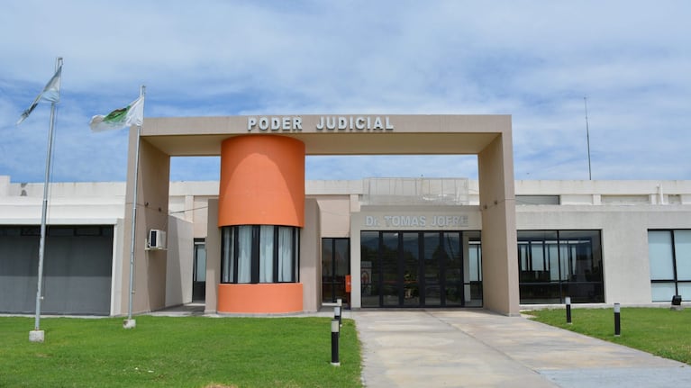 Lo detuvieron por enterrar a su suegra muerta en el patio y seguir cobrando la jubilación.