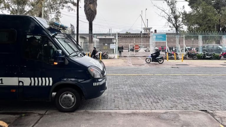 Lo tomaron de rehén en una cárcel y su mamá y su tía murieron cuando viajaban para ayudarlo