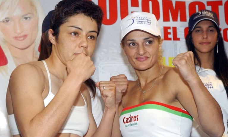 Locomotora Oliveras y Jackie Nava pelearon en el Orfeo en marzo de 2007.
