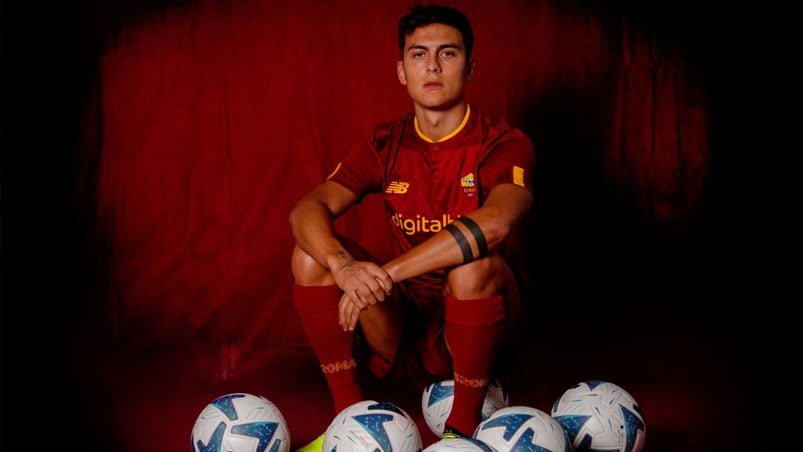 Locura por la llegada de Dybala a Roma.