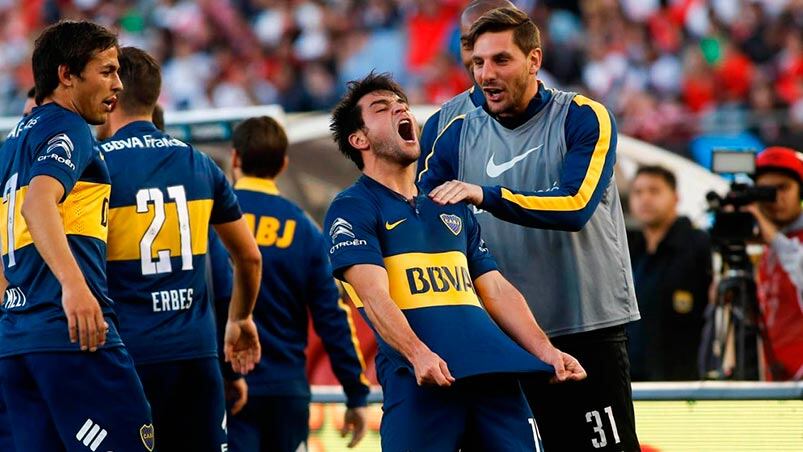 Lodeiro y todo Boca gritan el 1-0 ante River. Foto: TN.