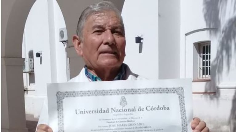 Logró recibirse de médico a los 73 años