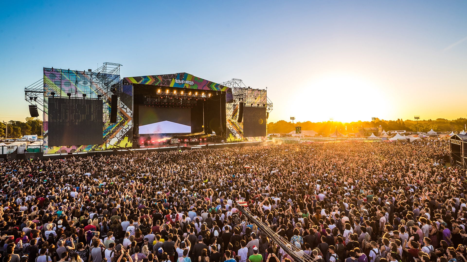 Lollapalooza confirmó su décima edición que se llevará a cabo el 21, 22 y 23 de marzo del 2025 en el Hipódromo de San Isidro.