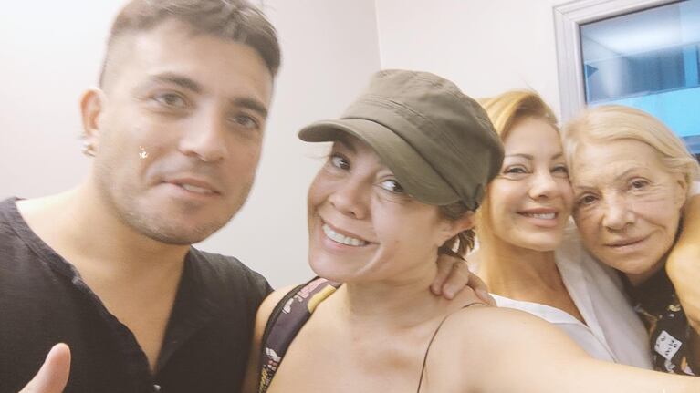 Lore entra al quirófano: el apoyo de su familia