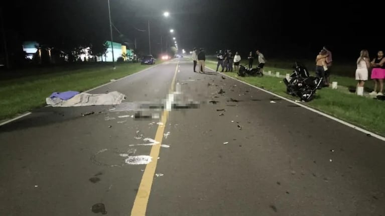 Los adolescentes fallecieron en el acto producto del impacto.