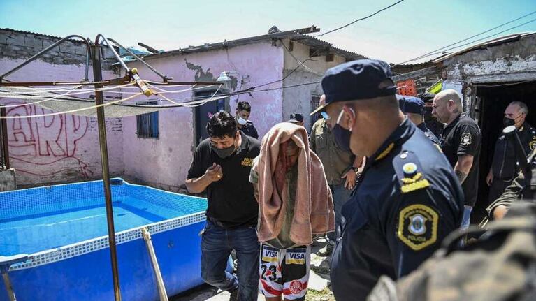 Los allanamientos se realizaron tras las muertes, pese a que había denuncias previas.