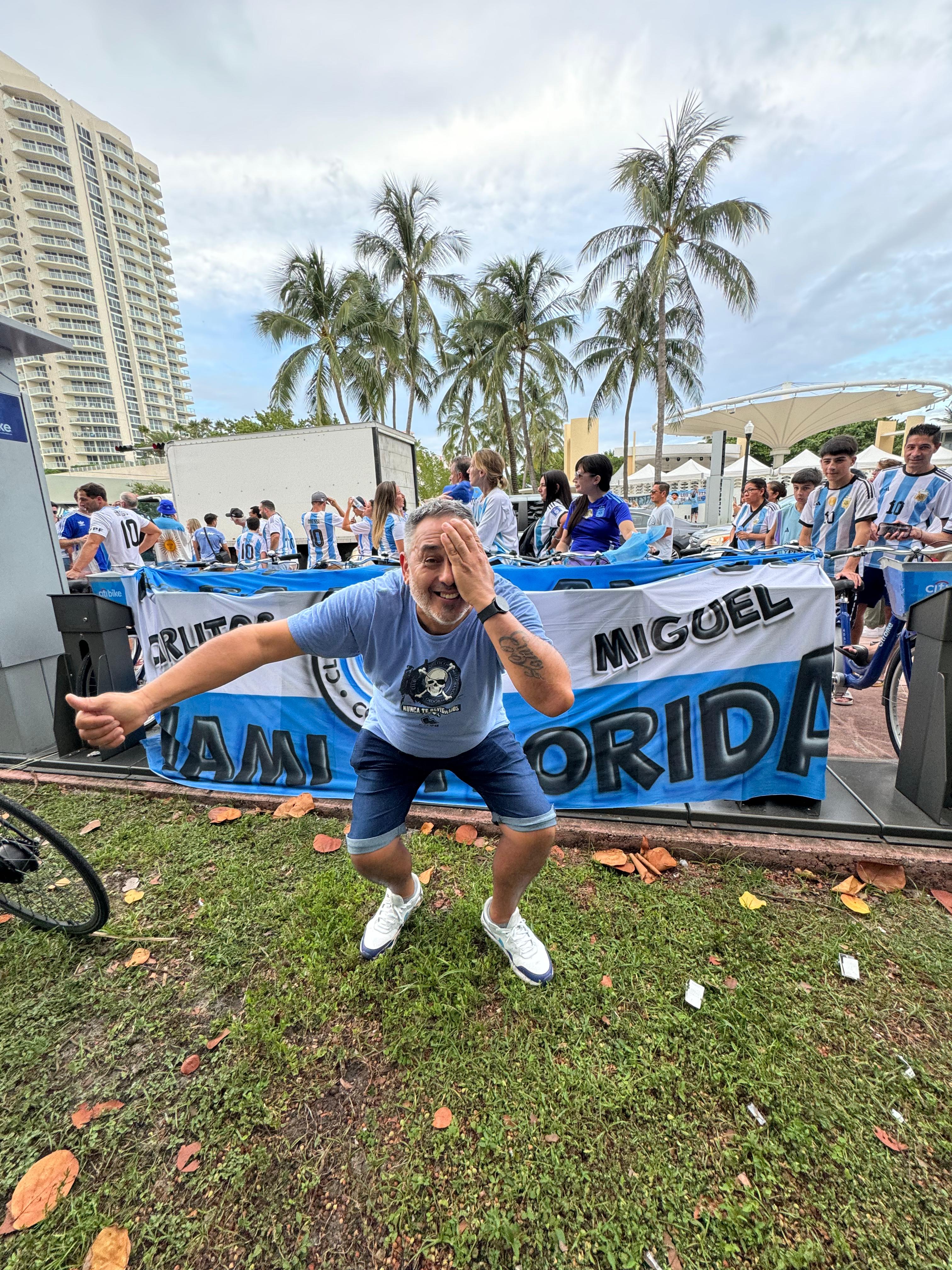 Los argentinos se reunieron en North Beach para alentar a la Selección.