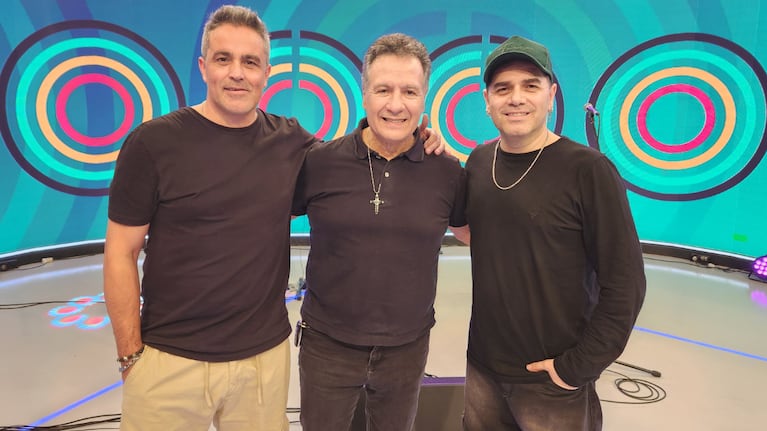 Los artistas en Seguimos en El Doce en la previa de su show el sábado