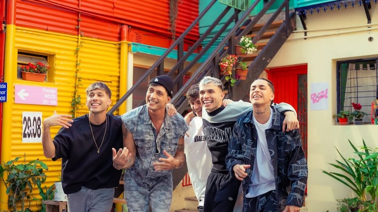 Los artistas estrenaron una nueva canción al ritmo del tunga tunga