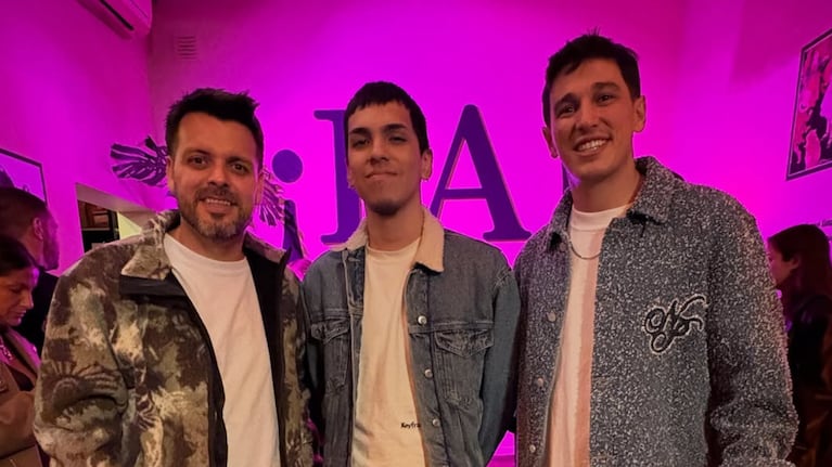 Los artistas sorprendieron con una publicación juntos dejando expectantes al público con una posible colaboracíon