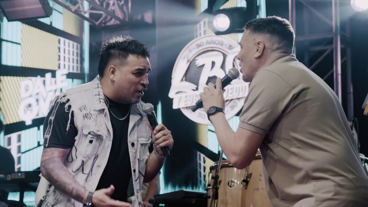 Los artistas unieron sus voces para revivir dos clásicos de LBC.