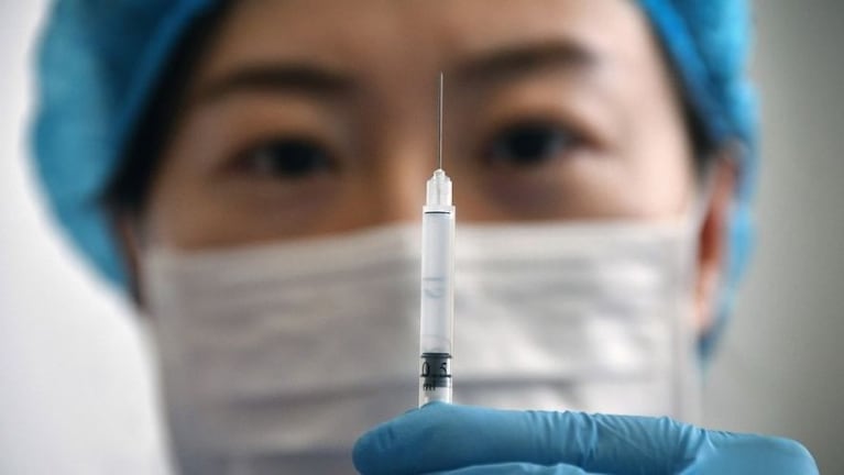 Los asiáticos implementaron una llamativa modalidad de vacunación.