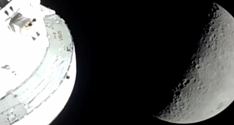 Los astronautas están empleando un iPhone 17 Pro Max para dejar imágenes históricas.