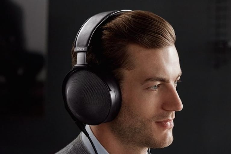 Los auriculares ya no son tecnología: son complementos de moda