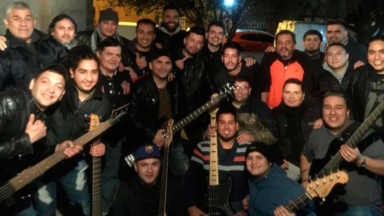 Los bajistas, también unidos
