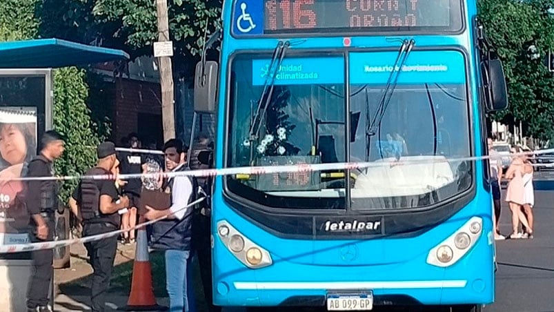 Los balazos en la unidad de la línea 116 de Rosario. Foto: Antena 3.