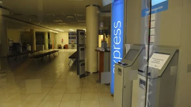 Los bancos de todo el país cierran sus puertas por este jueves.
