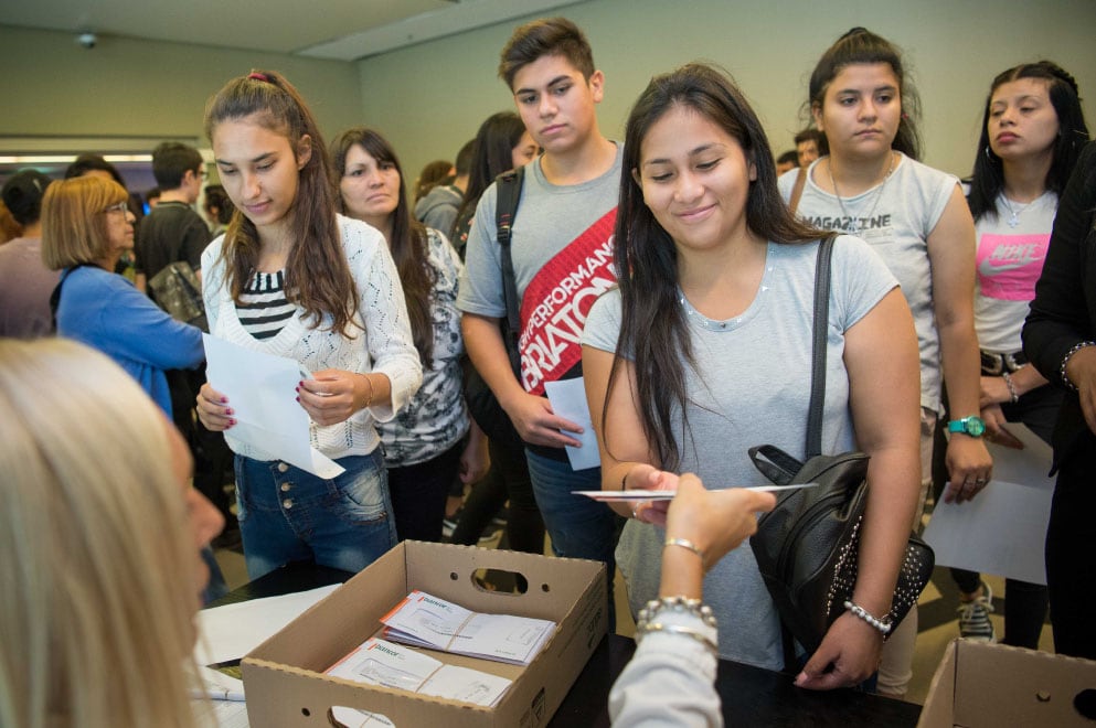 Los beneficiarios deben reempadronarse en los programas.