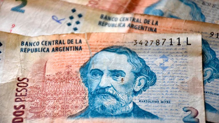 Los billetes de dos pesos ya no tienen validez.