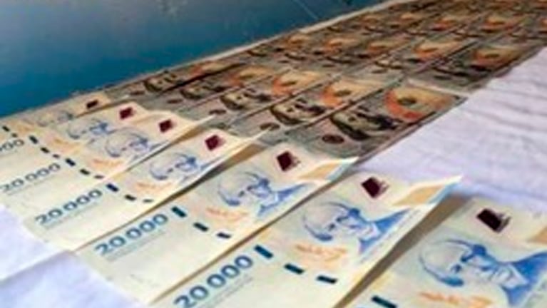 Los billetes falsos secuestrados en Córdoba. Foto: PFA.
