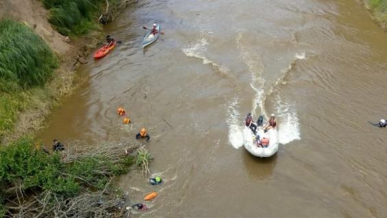 Los Bomberos montaron un importante operativo para dar con el hombre.