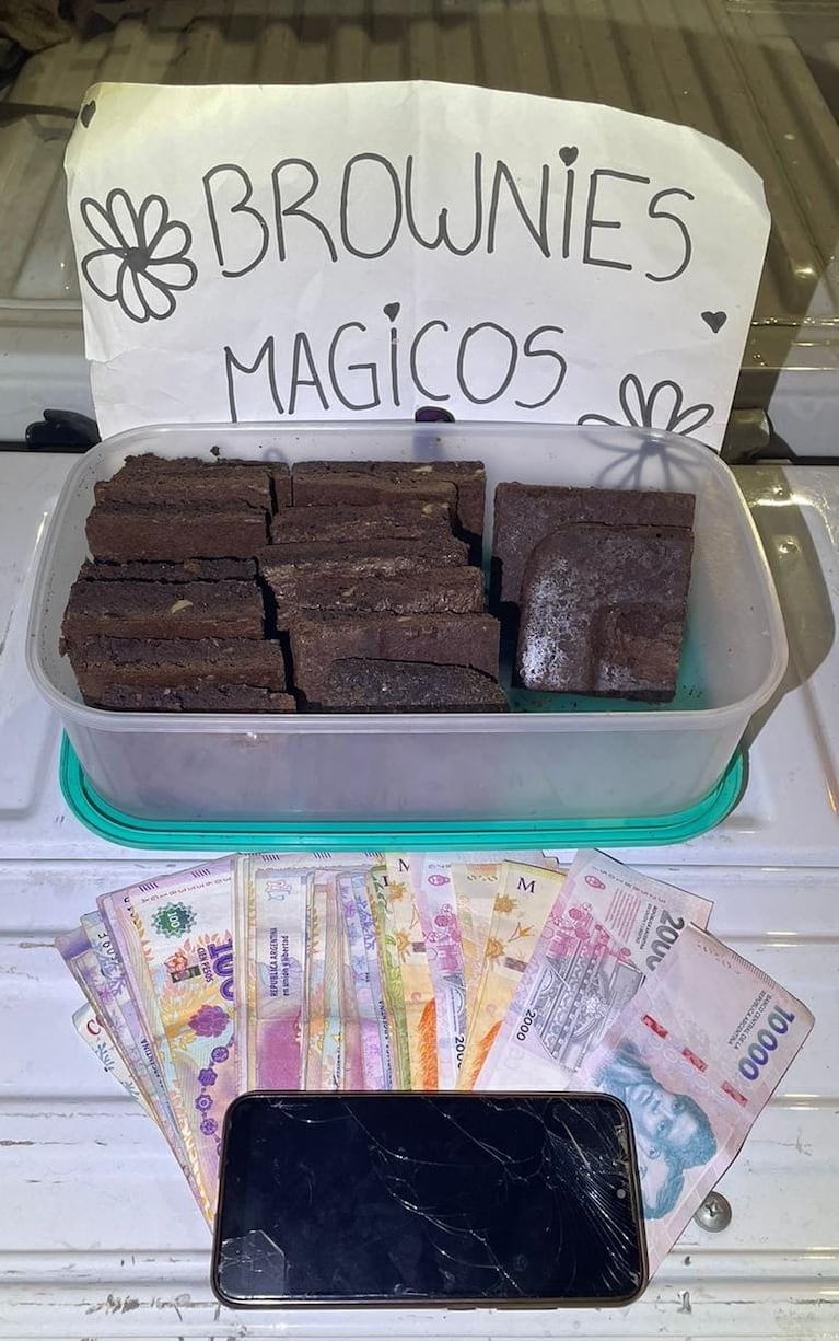 Los "brownies mágicos" que vendía el detenido en Güemes.