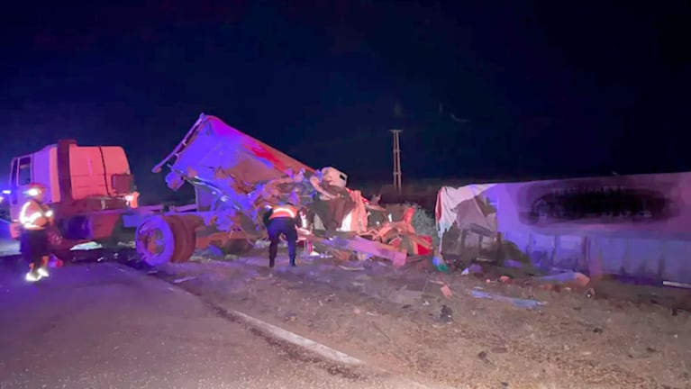 Los camiones chocaron sobre la ruta nacional 34. Foto: El Liberal.