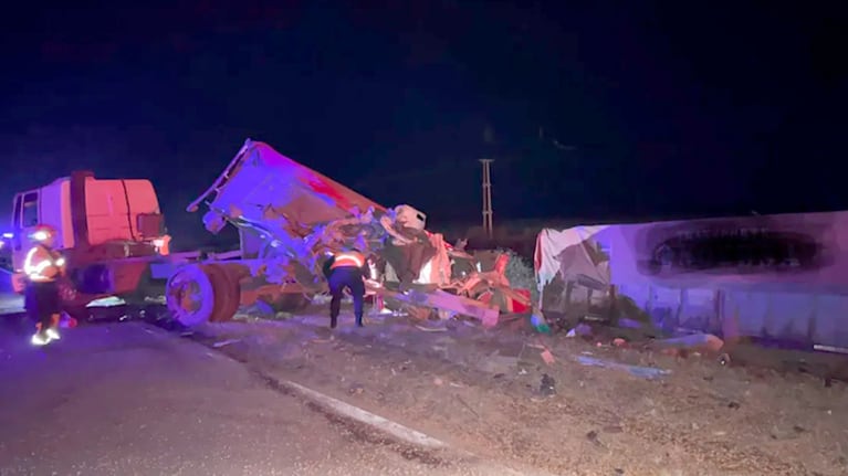 Los camiones chocaron sobre la ruta nacional 34. Foto: El Liberal.