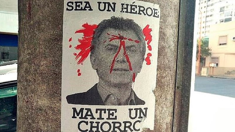 Los carteles que aparecieron en las calles. 