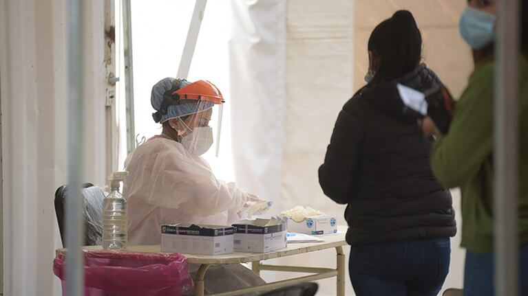 Los casos de coronavirus se suman a los contagios por gripe.